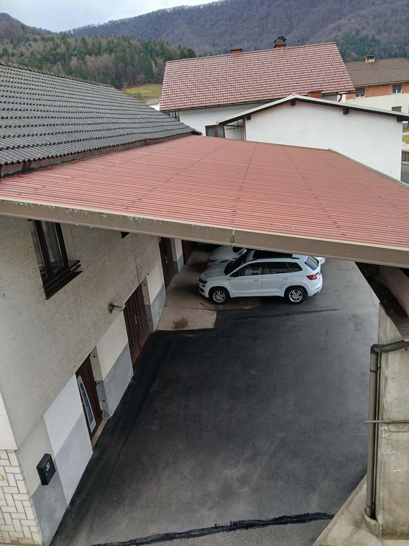 kocsibeálló szigetelése purhabbal